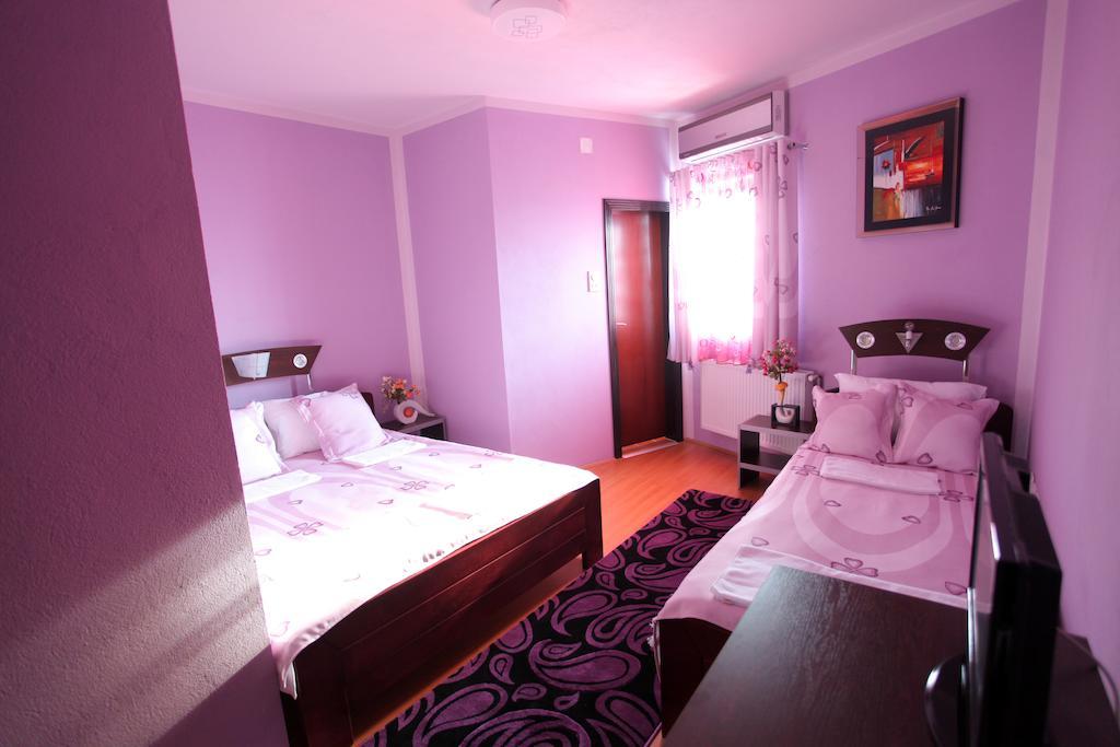 Villa Atina Stara Pazova Oda fotoğraf