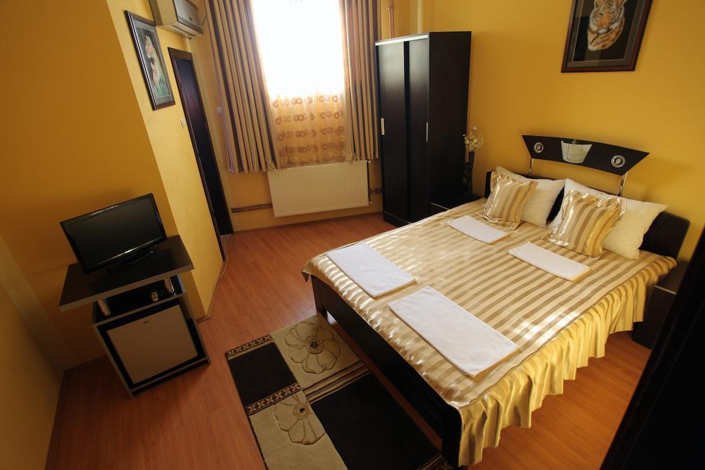 Villa Atina Stara Pazova Oda fotoğraf